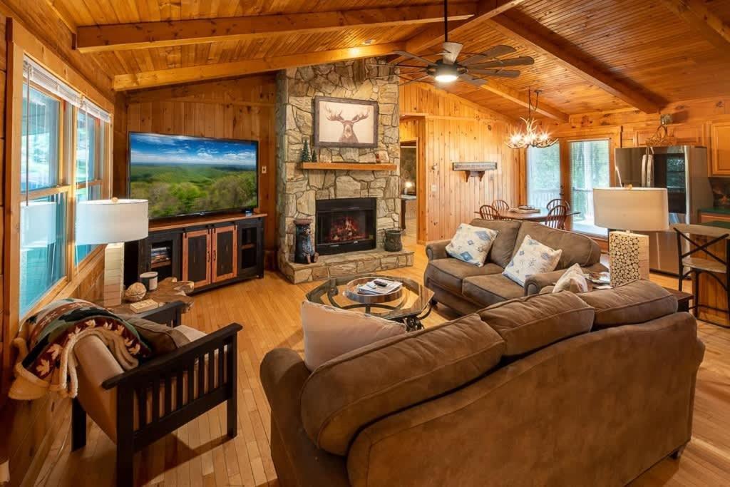 Cozy 'Grey Fox' Cabin Between Boone & Blowing Rock Exterior foto